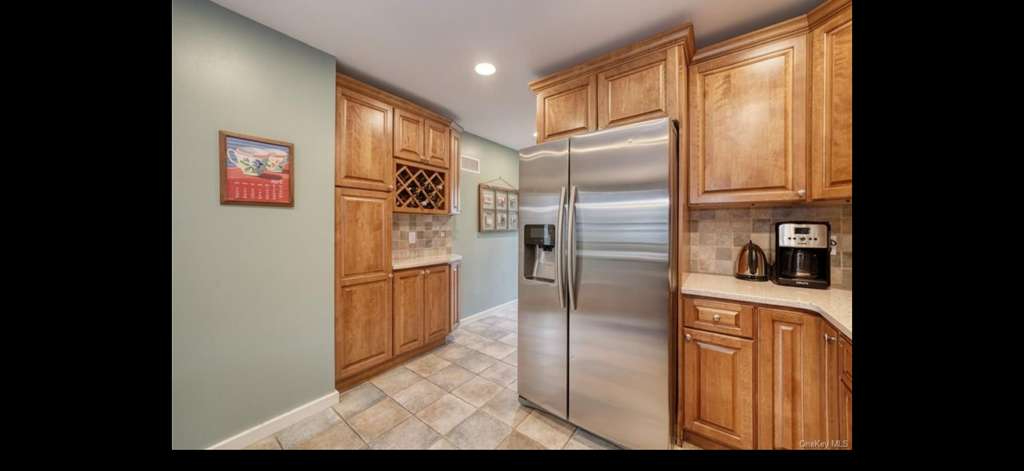 Peaceful Room in Charming One-Floor Ranch Home - Photo 3