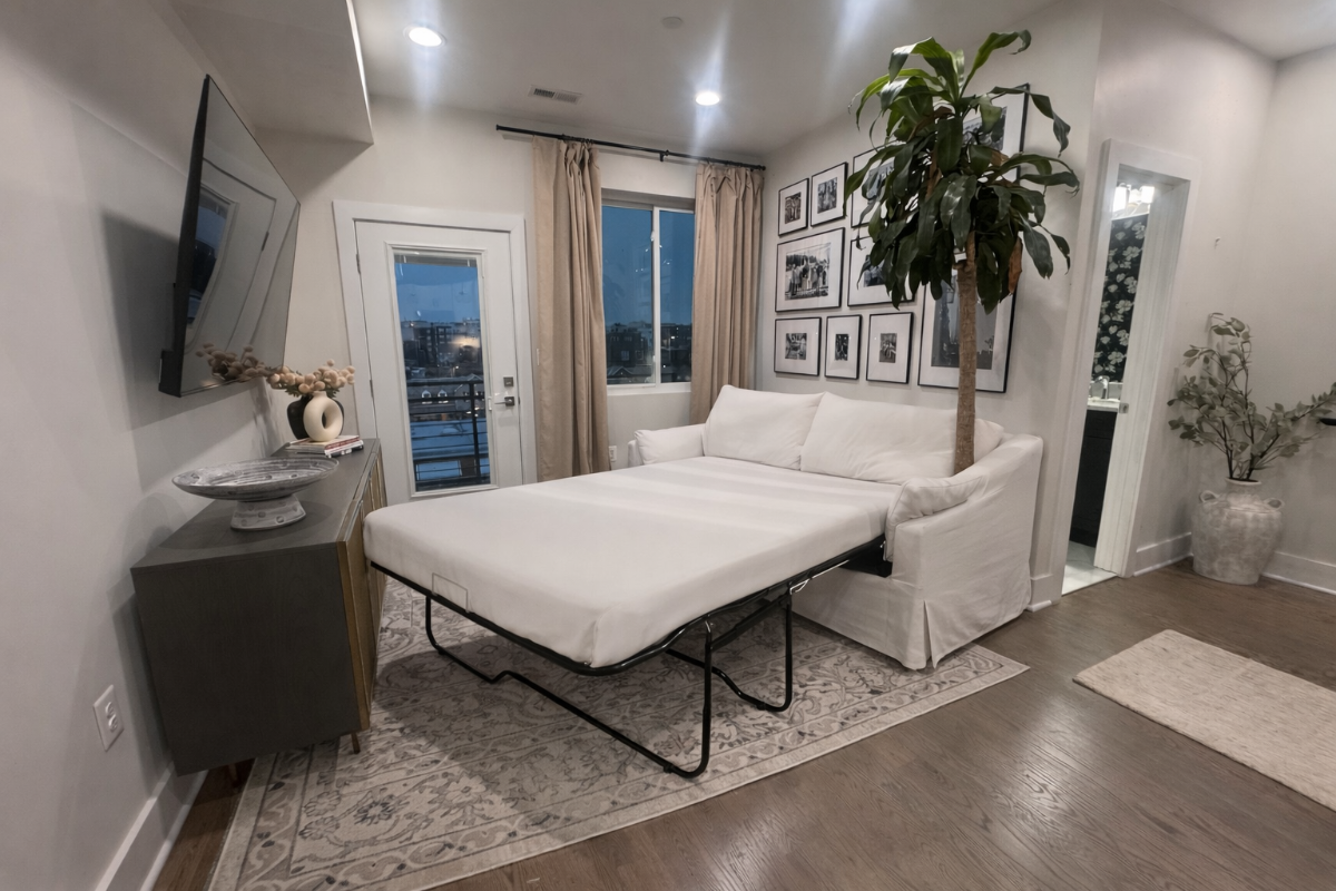 2 bed, 2 bath Condo with Private Roofdeck - Photo 7