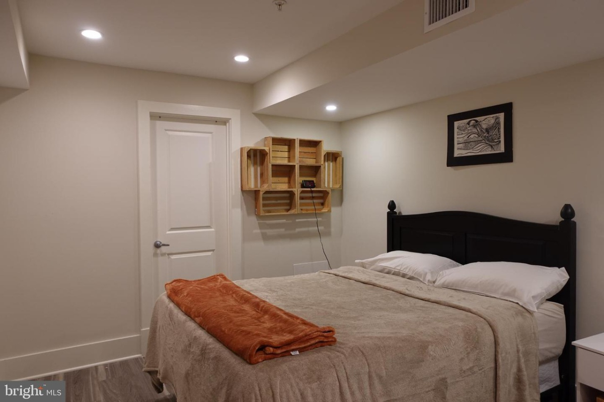 Modern, Fully-furnished 2BR 2BA, near Medstar Washington Hospital Center, NW DC - Photo 12