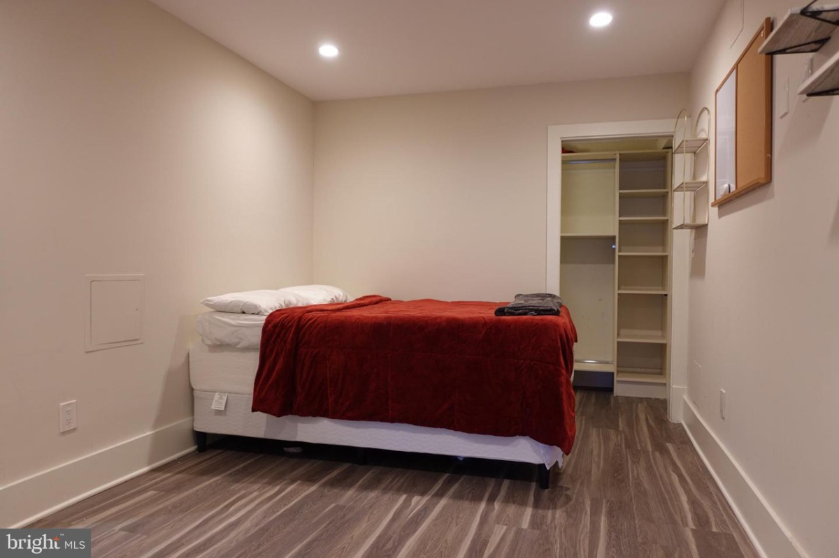 Modern, Fully-furnished 2BR 2BA, near Medstar Washington Hospital Center, NW DC - Photo 6