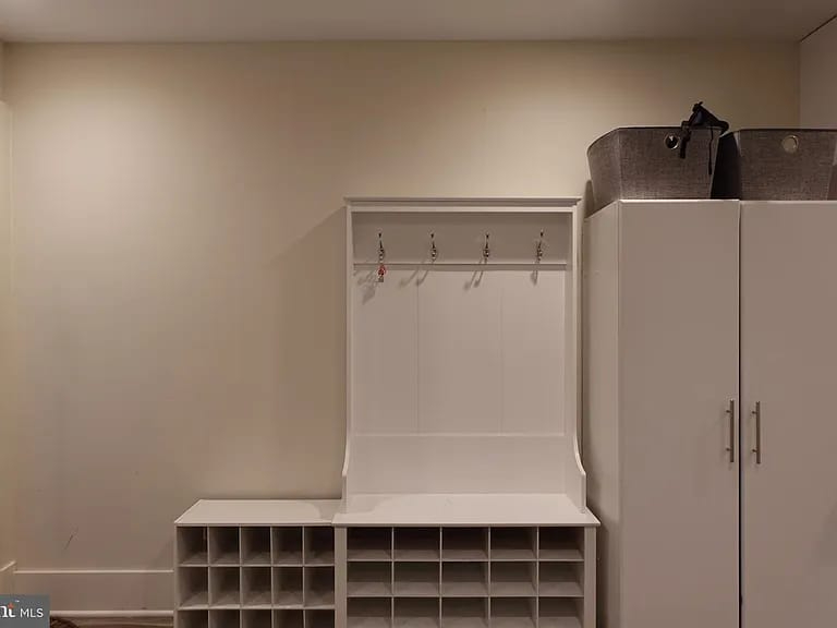 Modern, Fully-furnished 2BR 2BA, near Medstar Washington Hospital Center, NW DC - Photo 3