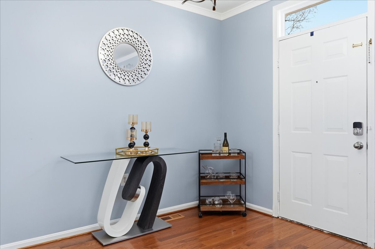 Spacious 3BR 2Bath Townhouse Near Downtown DC - Photo 8