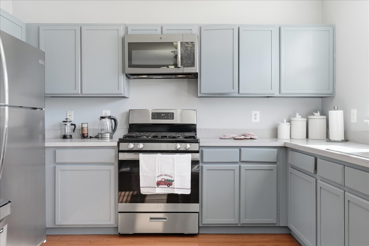 Spacious 3BR 2Bath Townhouse Near Downtown DC - Photo 3