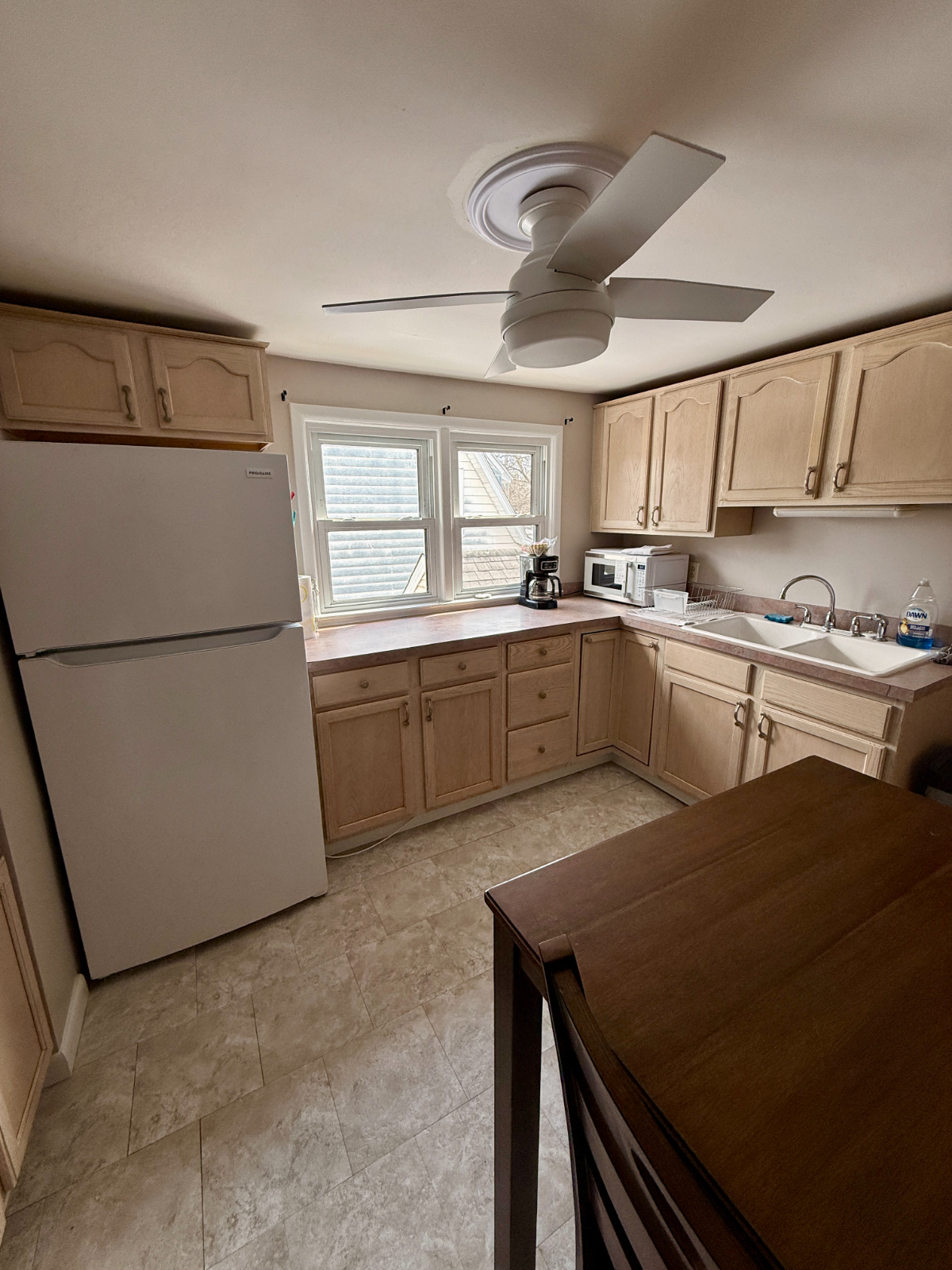 Fully Furnished 1-Bedroom with Office on Second Floor, Just Minutes from Wynn Hospital - Photo 5