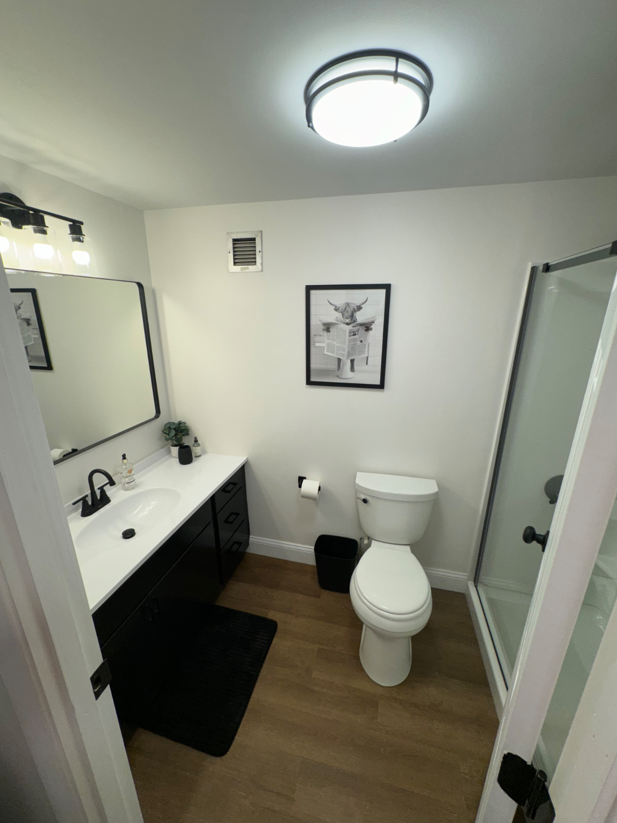 Recently renovated condo ready for the traveling professional - Photo 6