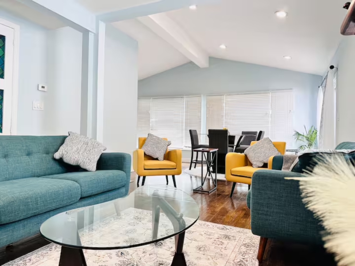 Fully Renovated 4 Bed/2Bath Home - Photo 3