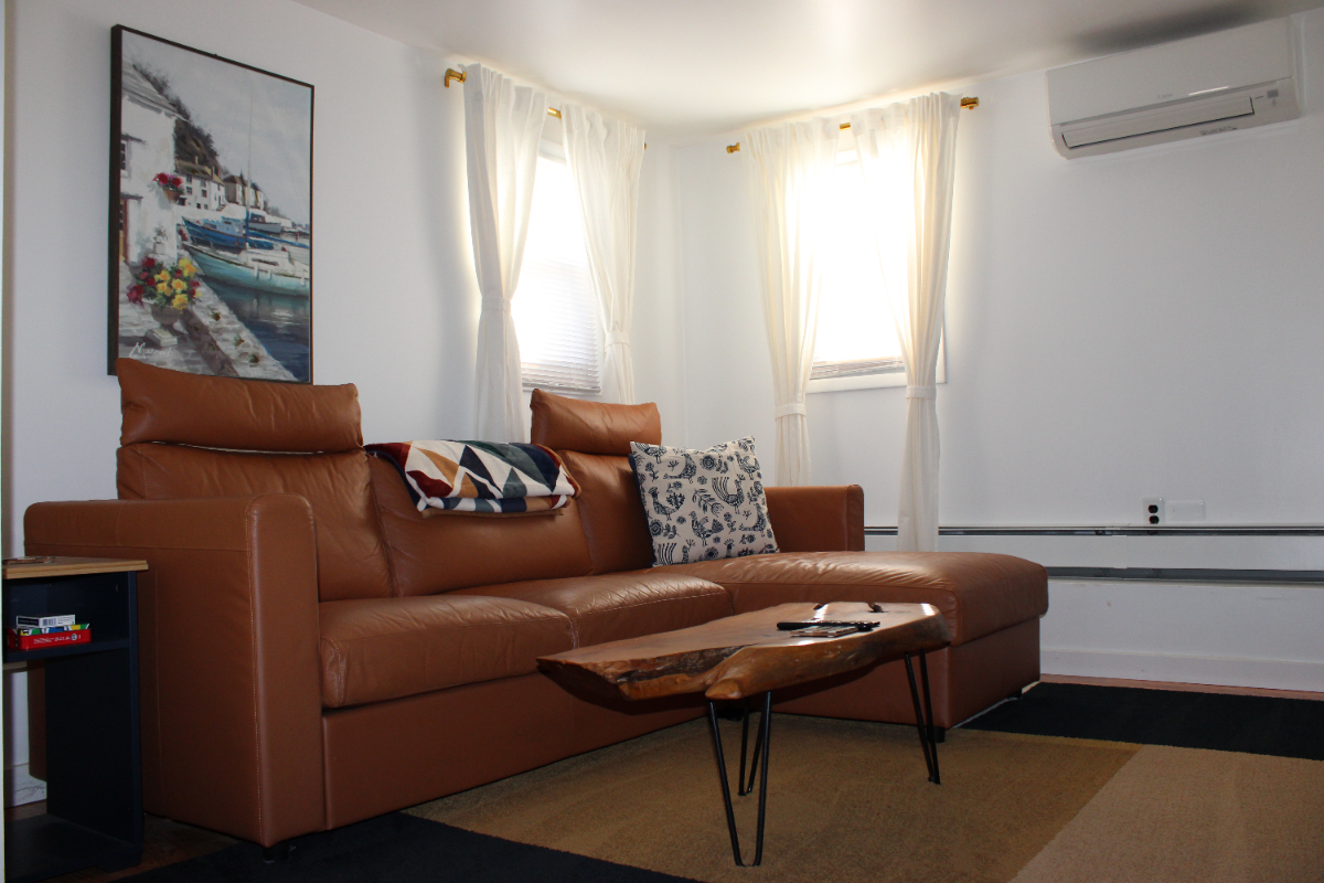 Cozy Coastal Retreat-  1 BR/1 Bath with Private Entrance. - Photo 2