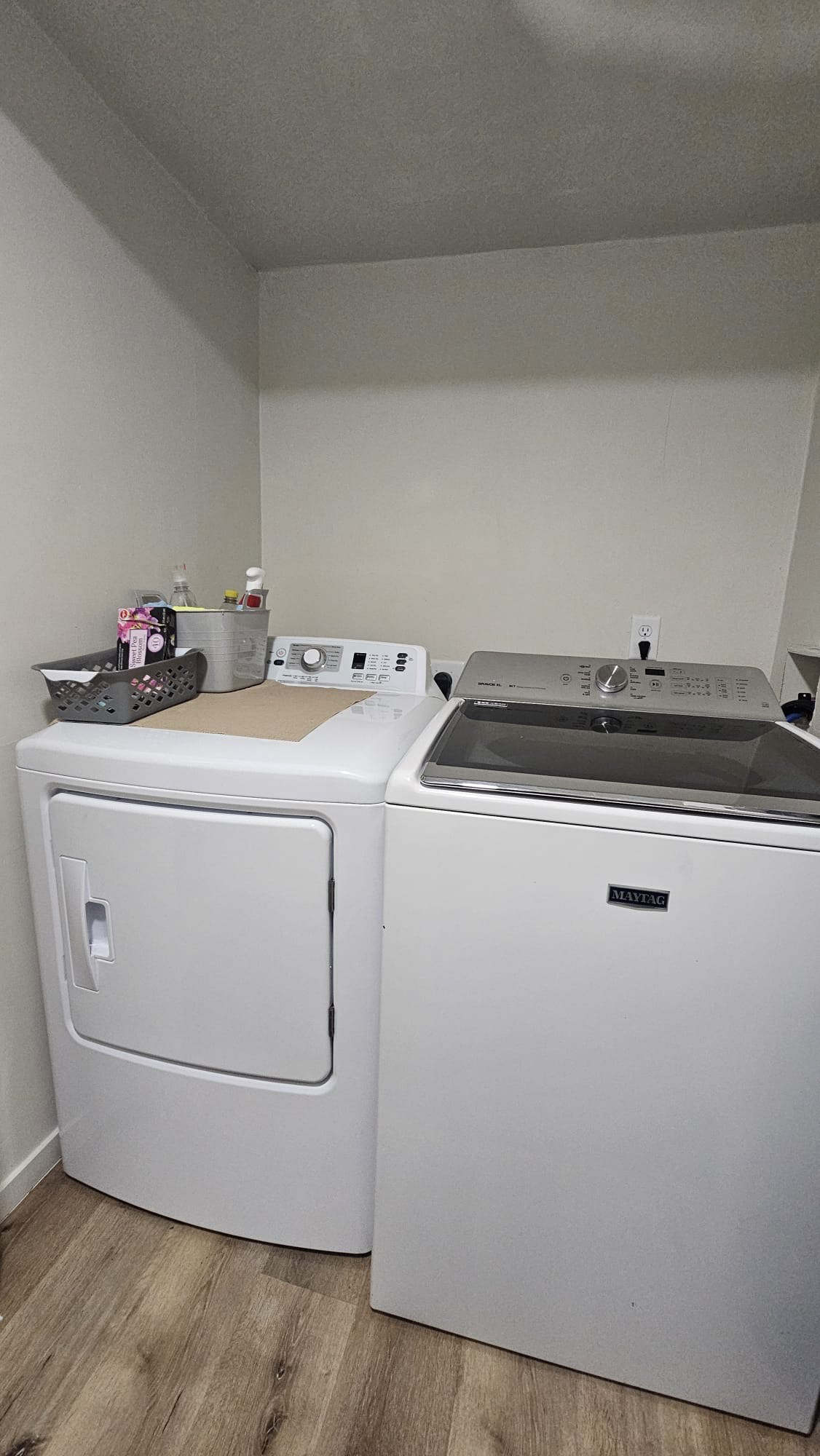 Charming Casper Home -  Sleeps 7 - Walk to Casper College - 5 Minutes to Banner Wyoming Medical Cent - Photo 7