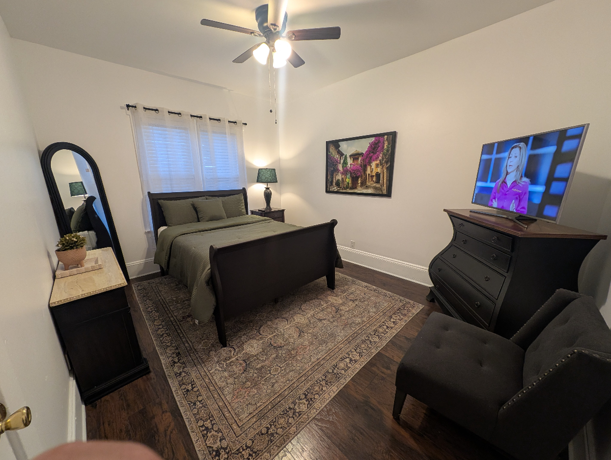 Beautiful Private Room - Photo 1