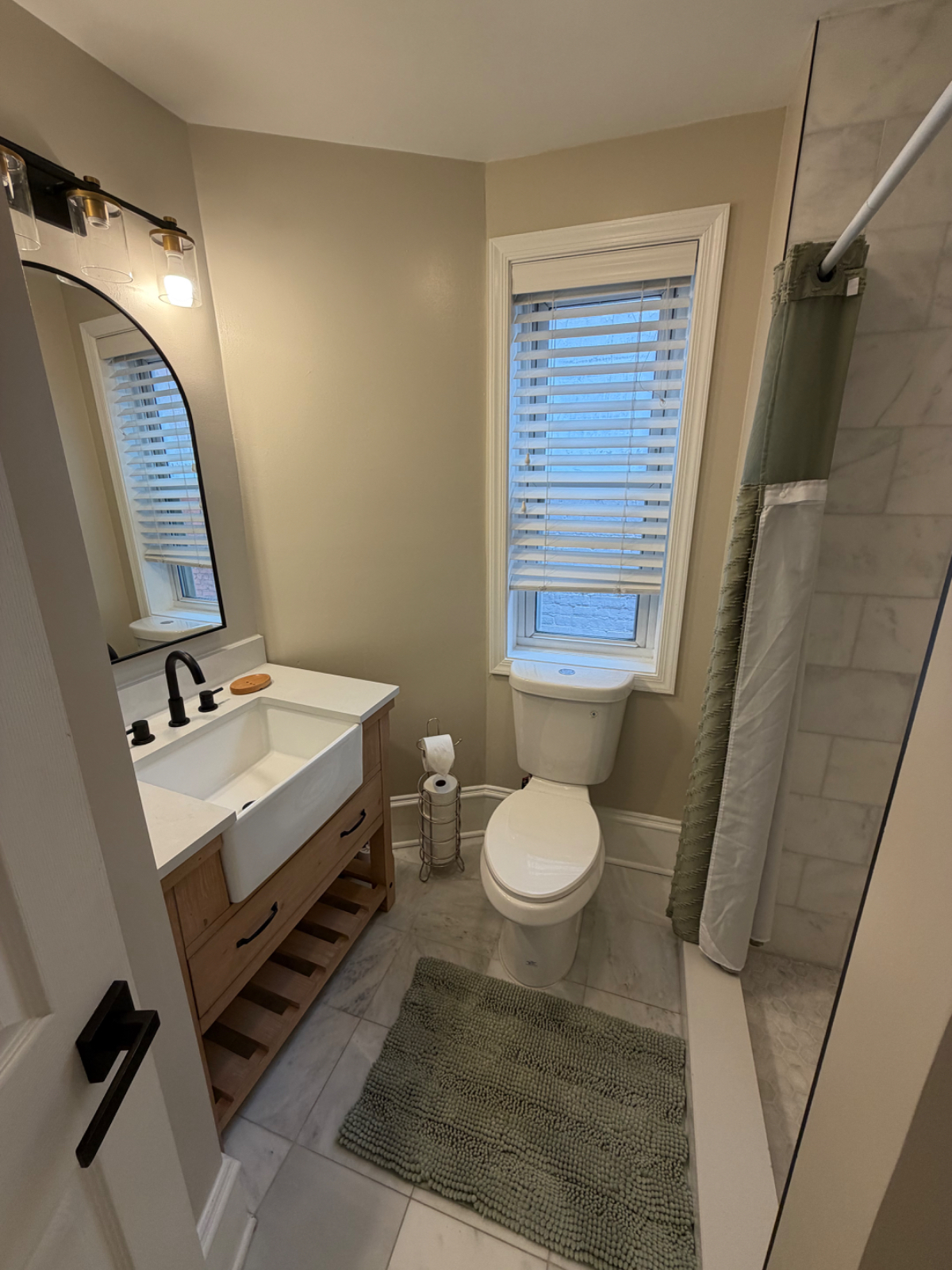 Live in Historic Capitol Hill - Room Share - Photo 2