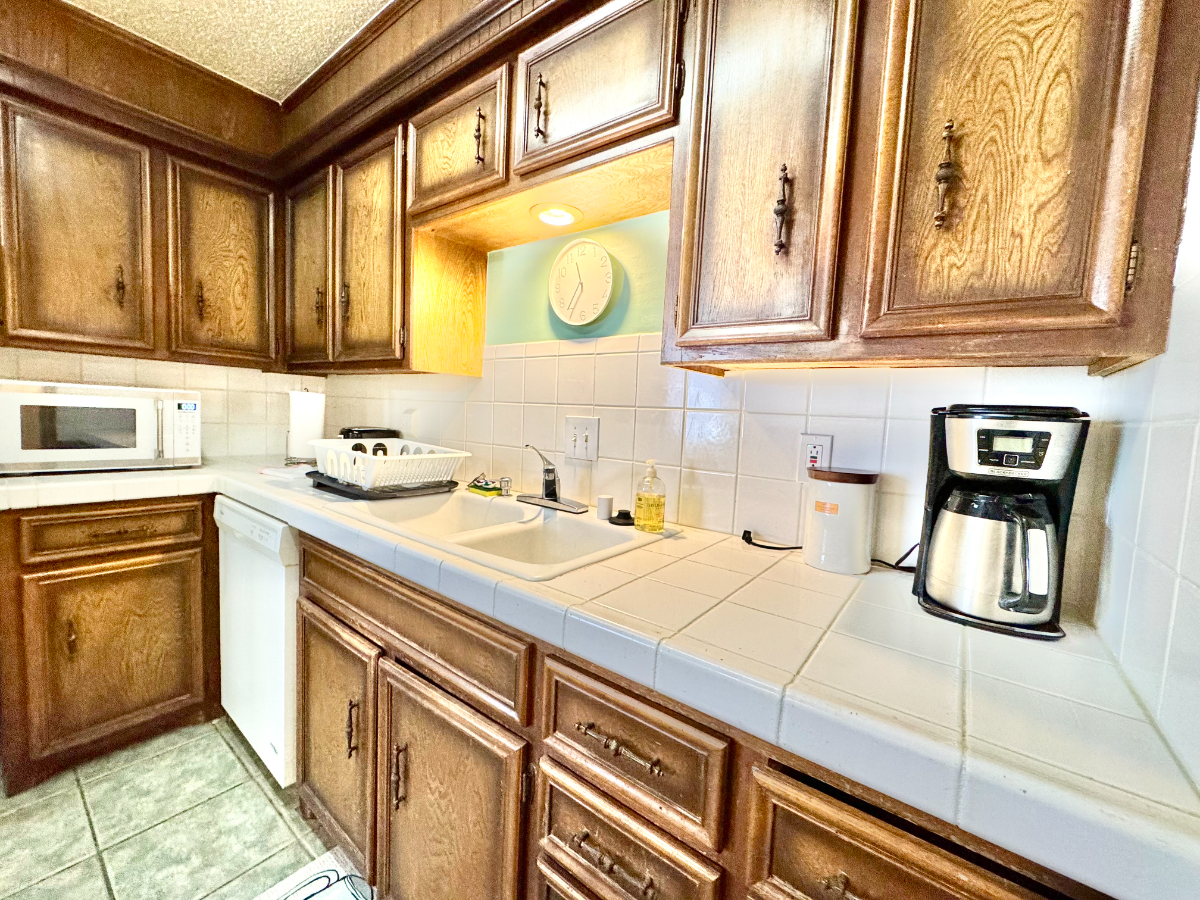 Jolene's Hideaway - SW Lubbock - Photo 5