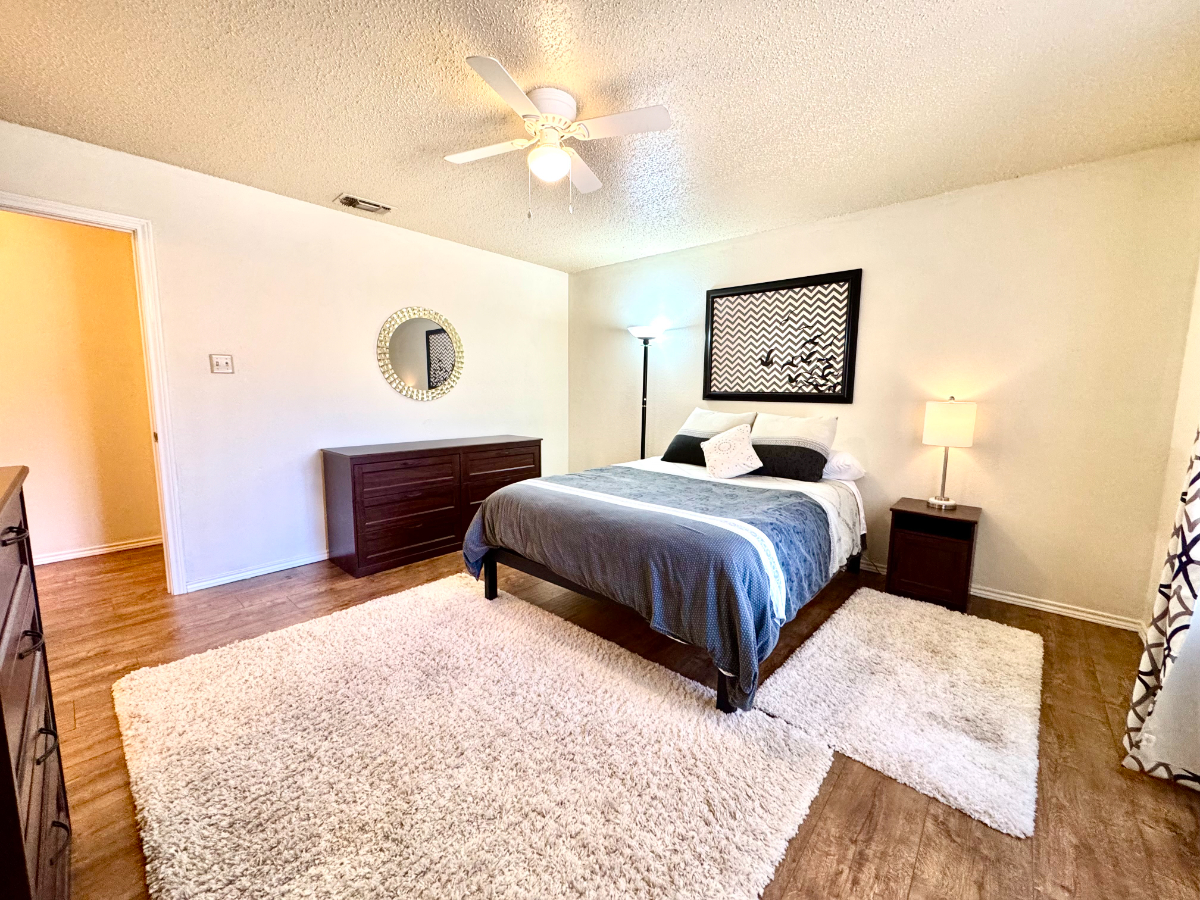 Jolene's Hideaway - SW Lubbock - Photo 12