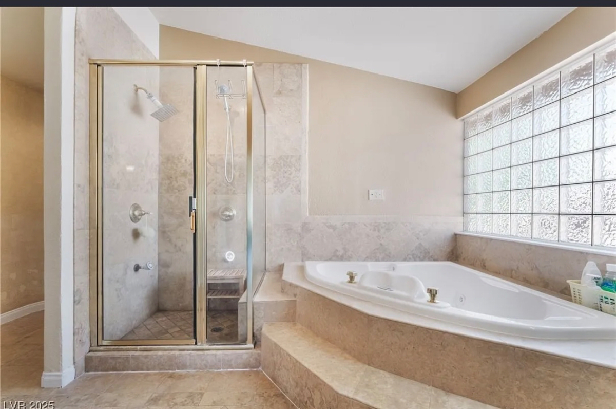 Furnished Home in Las Vegas - Photo 5