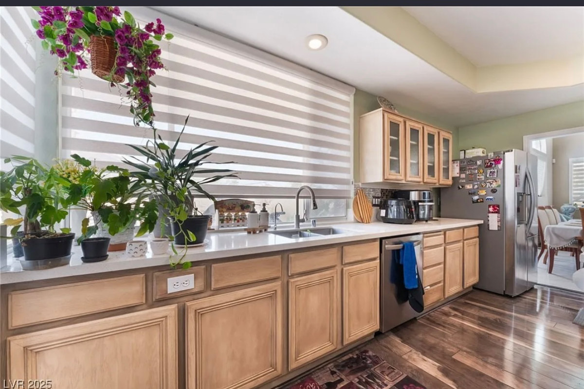 Furnished Home in Las Vegas - Photo 12