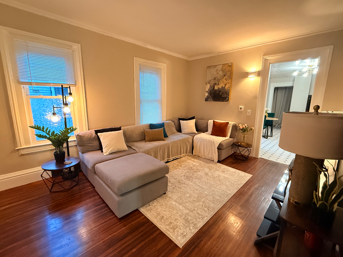 Charming 2bedroom 1 bath unit close to major hospitals and restaurants - Photo 1