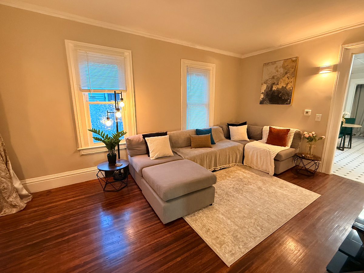 Charming 2bedroom 1 bath unit close to major hospitals and restaurants - Photo 3