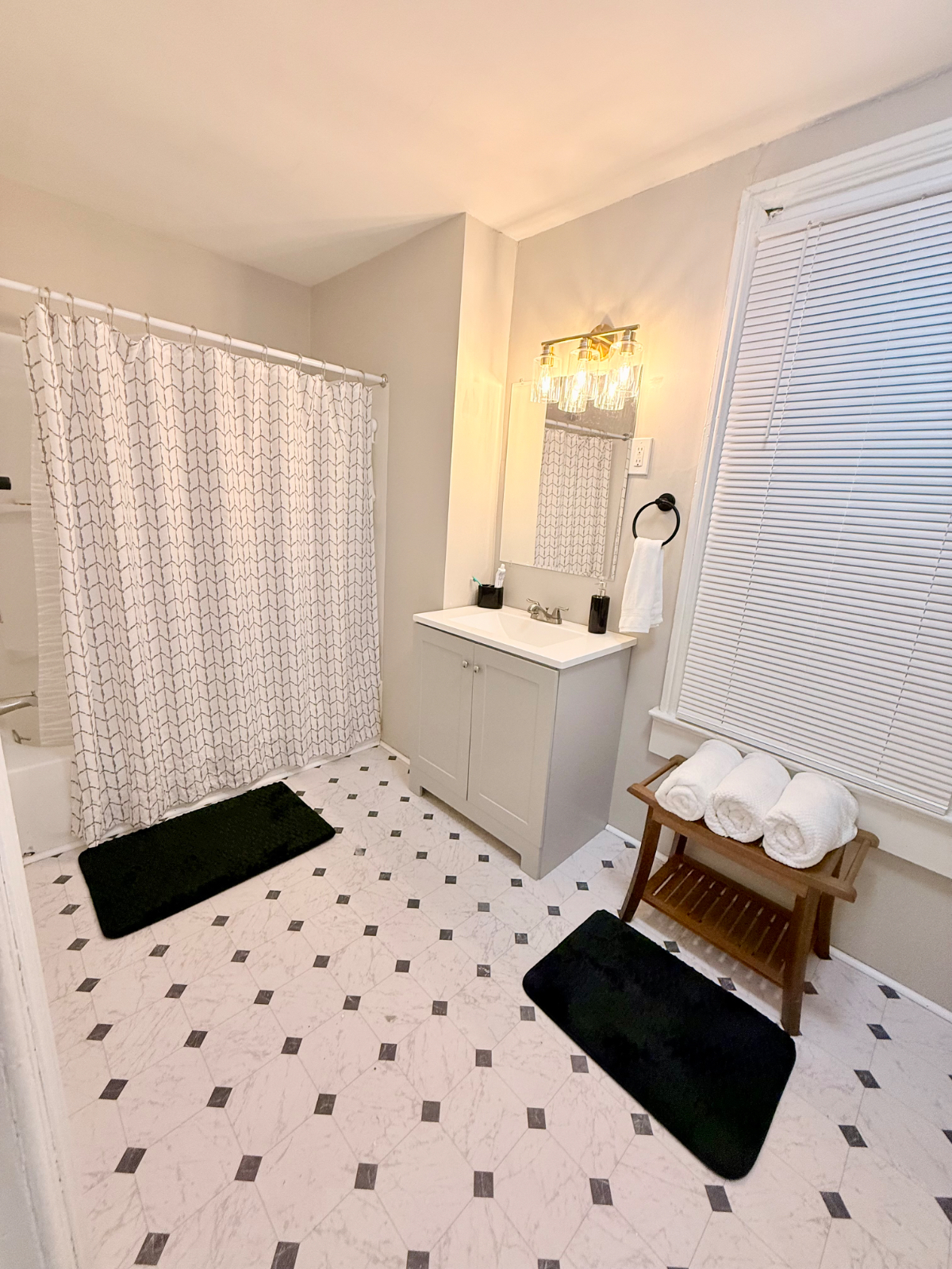 Charming 2bedroom 1 bath unit close to major hospitals and restaurants - Photo 10