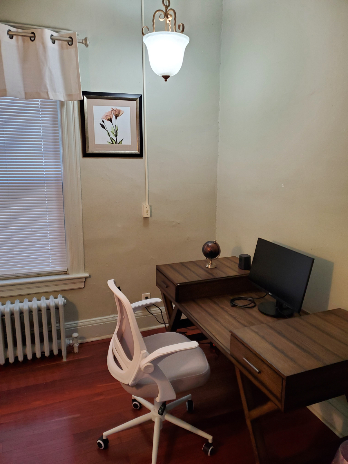 Charming Fully Furnished 2BR plus Office, Steps from Albany Medical Center - Photo 7