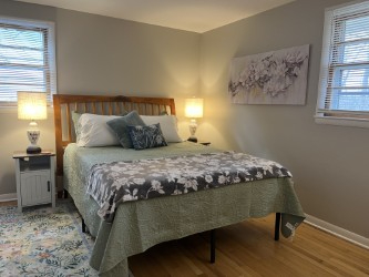 University District, Close to Hospitals - Upstairs 3 Bedroom Apartment - Photo 5