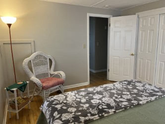 University District, Close to Hospitals - Upstairs 3 Bedroom Apartment - Photo 7
