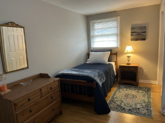 University District, Close to Hospitals - Upstairs 3 Bedroom Apartment - Photo 12