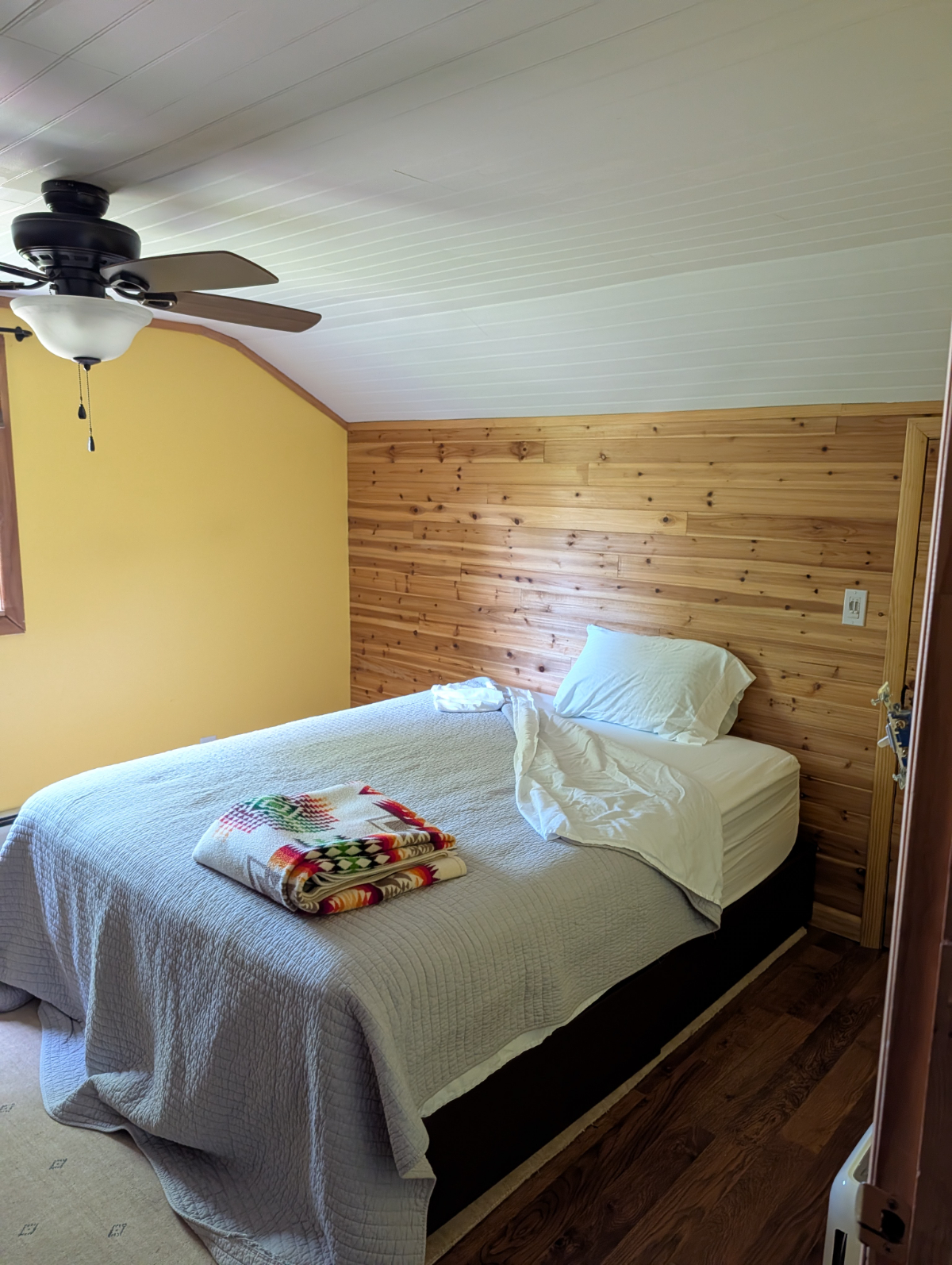 Suburban home away from home - Photo 12