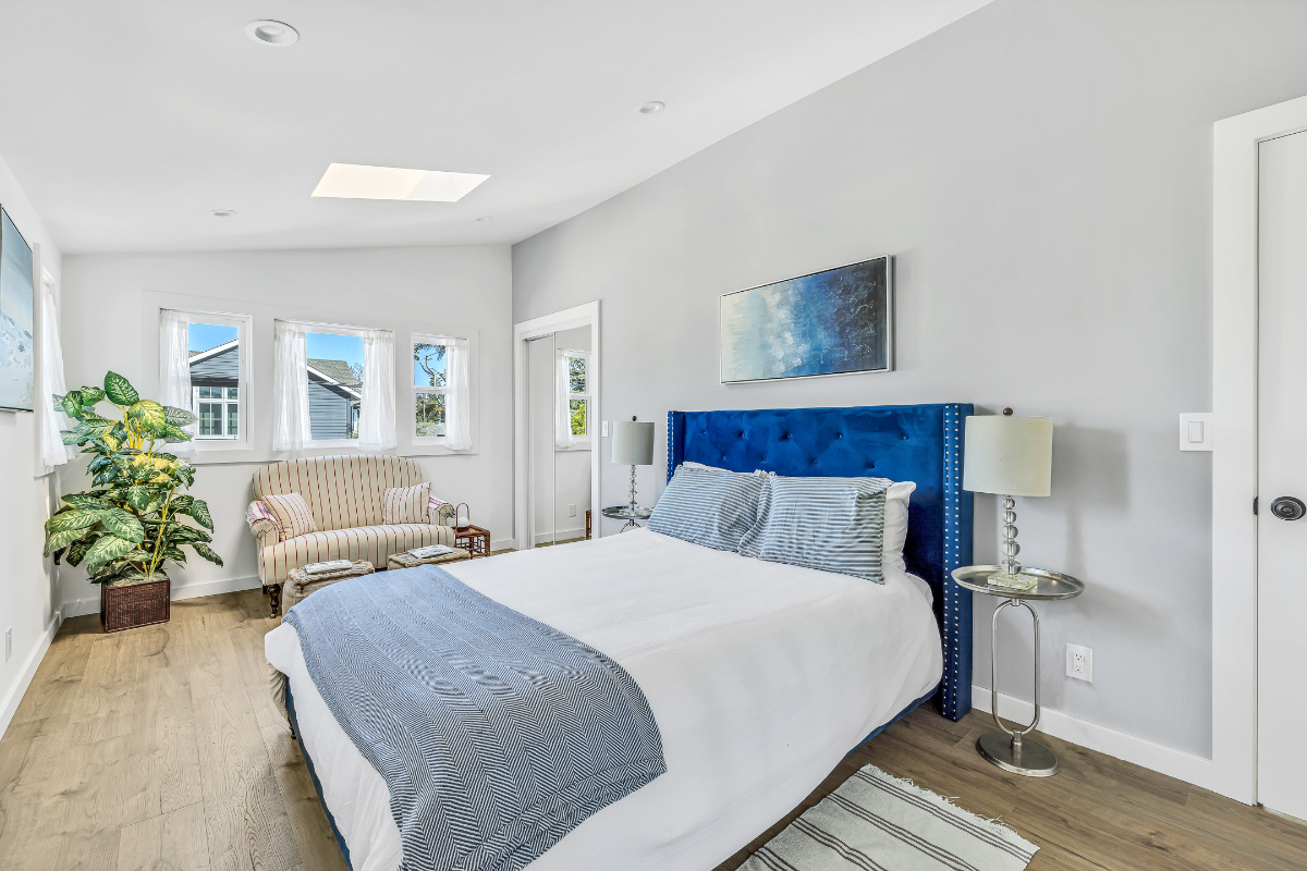 Modern 1BR Near Abbott Kinney Walkable Free Parking - Photo 2