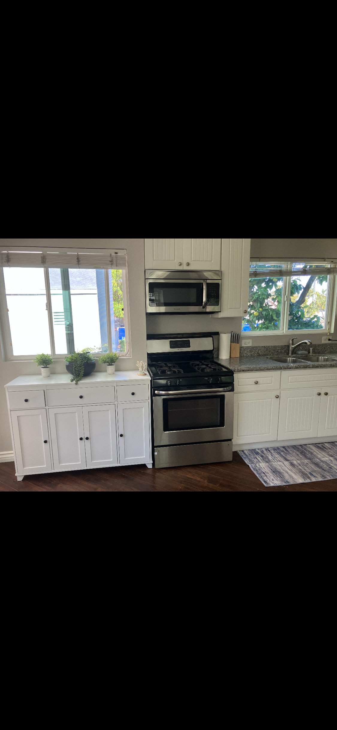 328 DEWEY STREET - 1BR/2BA, ONE CAR GARAGE, FENCED IN YARD, WASHER/DRYER - Photo 4