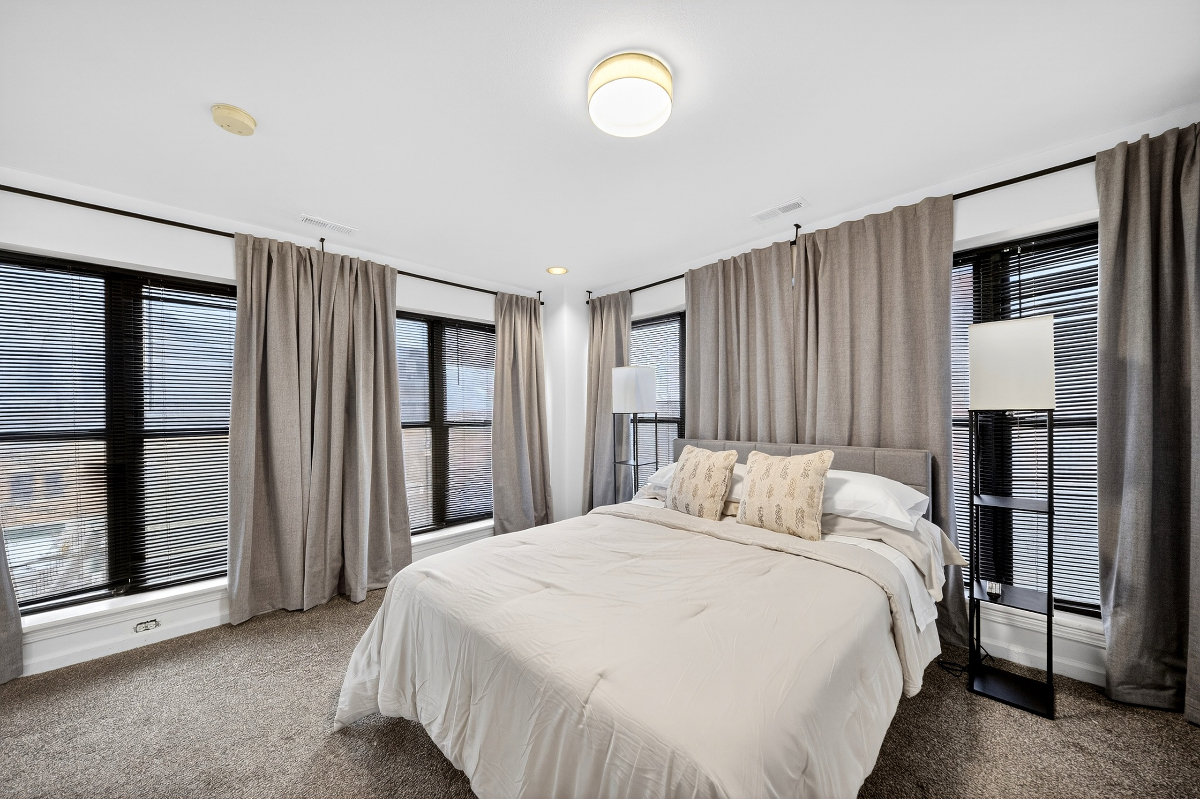 Historic Armory Square Duplex Only Minutes from Major Hospitals with Private Outdoor Space - Photo 12
