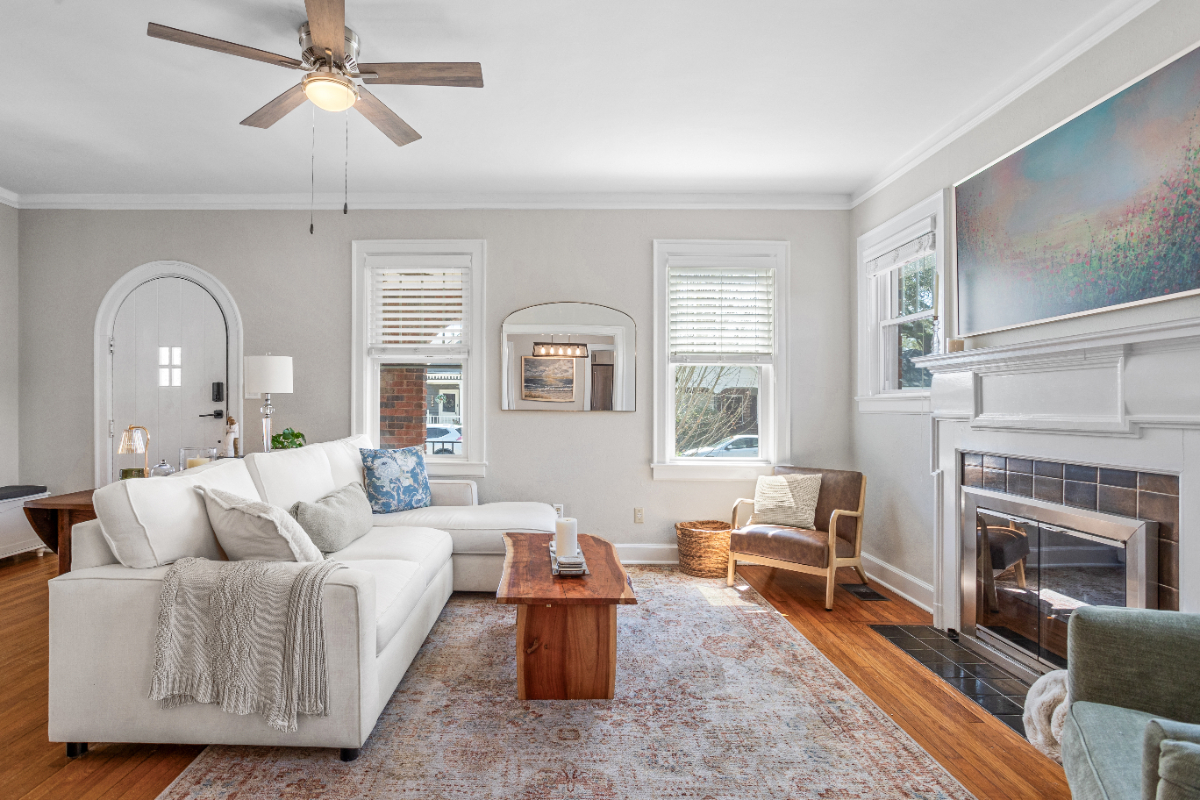 Charming Ardsley Park Home with King Suite & 3 Workspaces - Photo 4