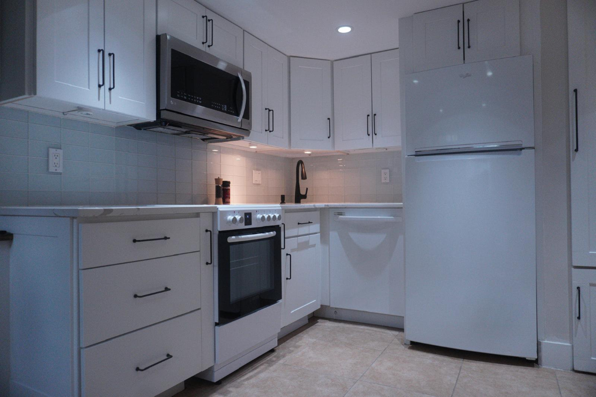 Spacious one-bedroom apartment - Photo 2