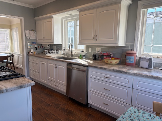 Midtown Ventura House, walkable to the beach and to Main Street - Photo 6