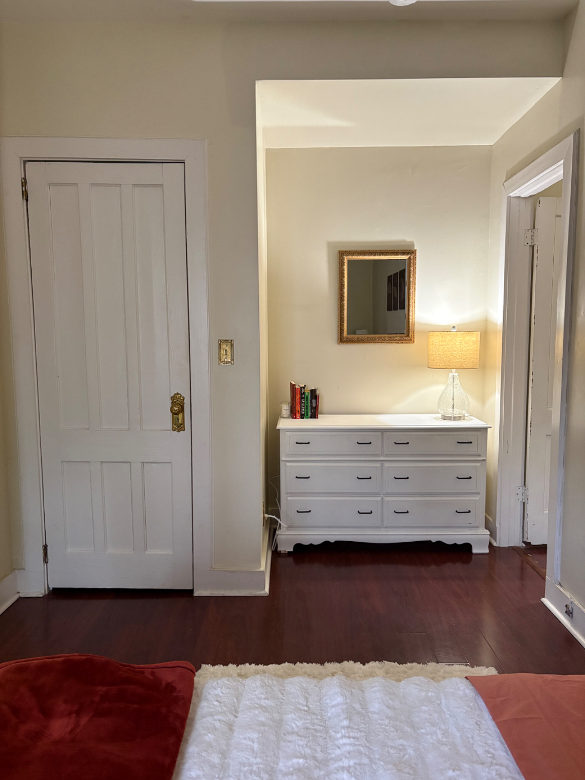 Private Bedroom in Center Square - Photo 4