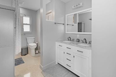 Facing the ocean , bright condo - Photo 2