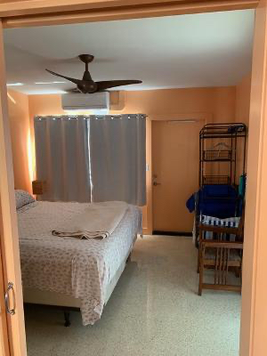 Facing the ocean , bright condo - Photo 4