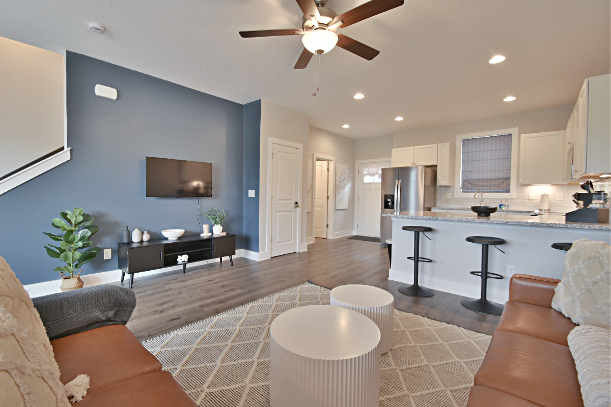 South Knox w/balcony & river view - 1 min to Sevier Ave - Photo 7