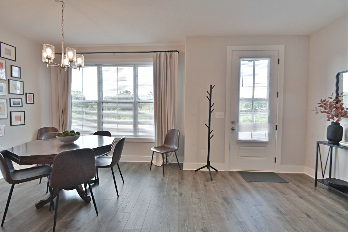 South Knox w/balcony & river view - 1 min to Sevier Ave - Photo 9