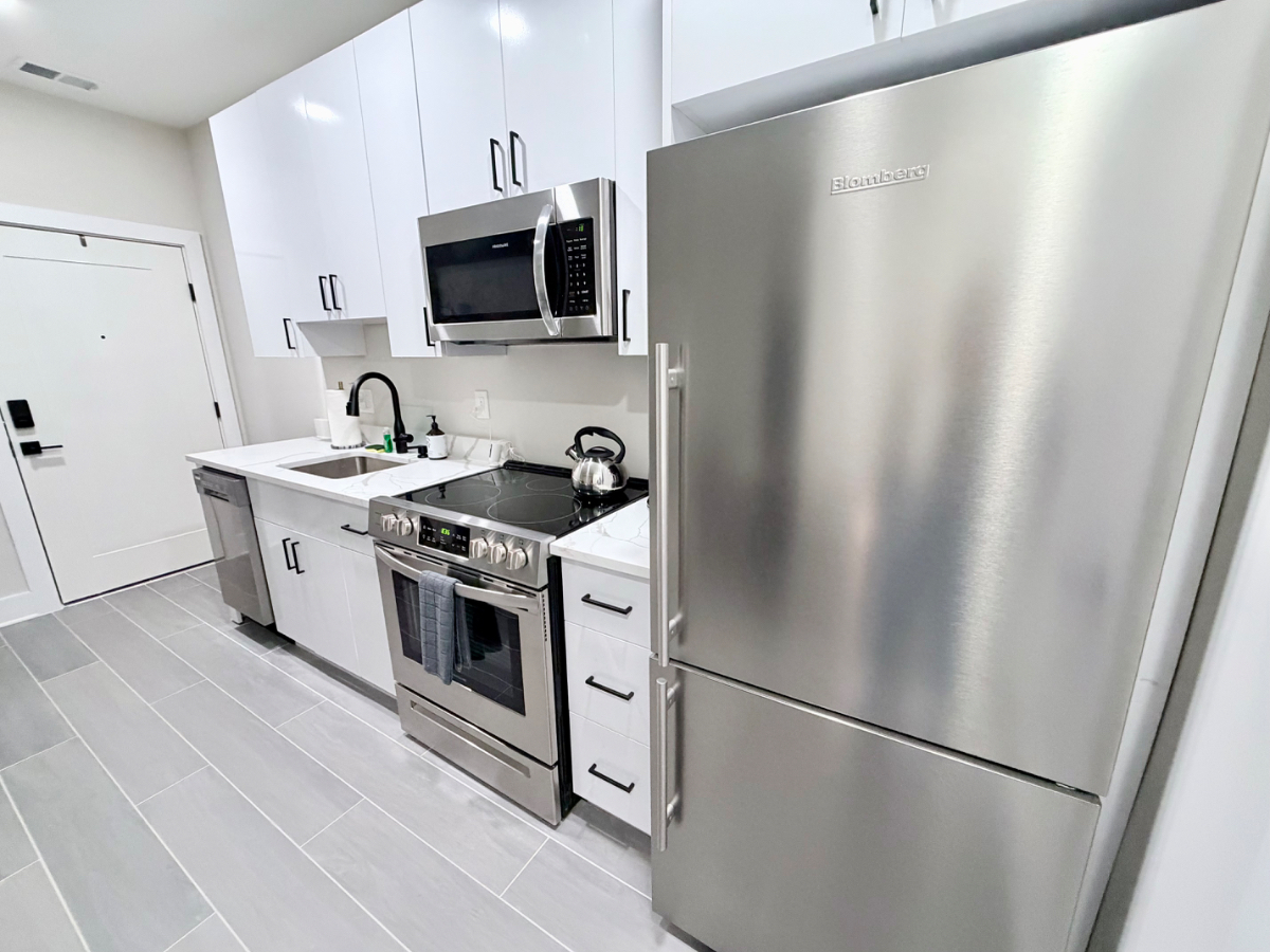 BRAND NEW CONDO - Photo 2