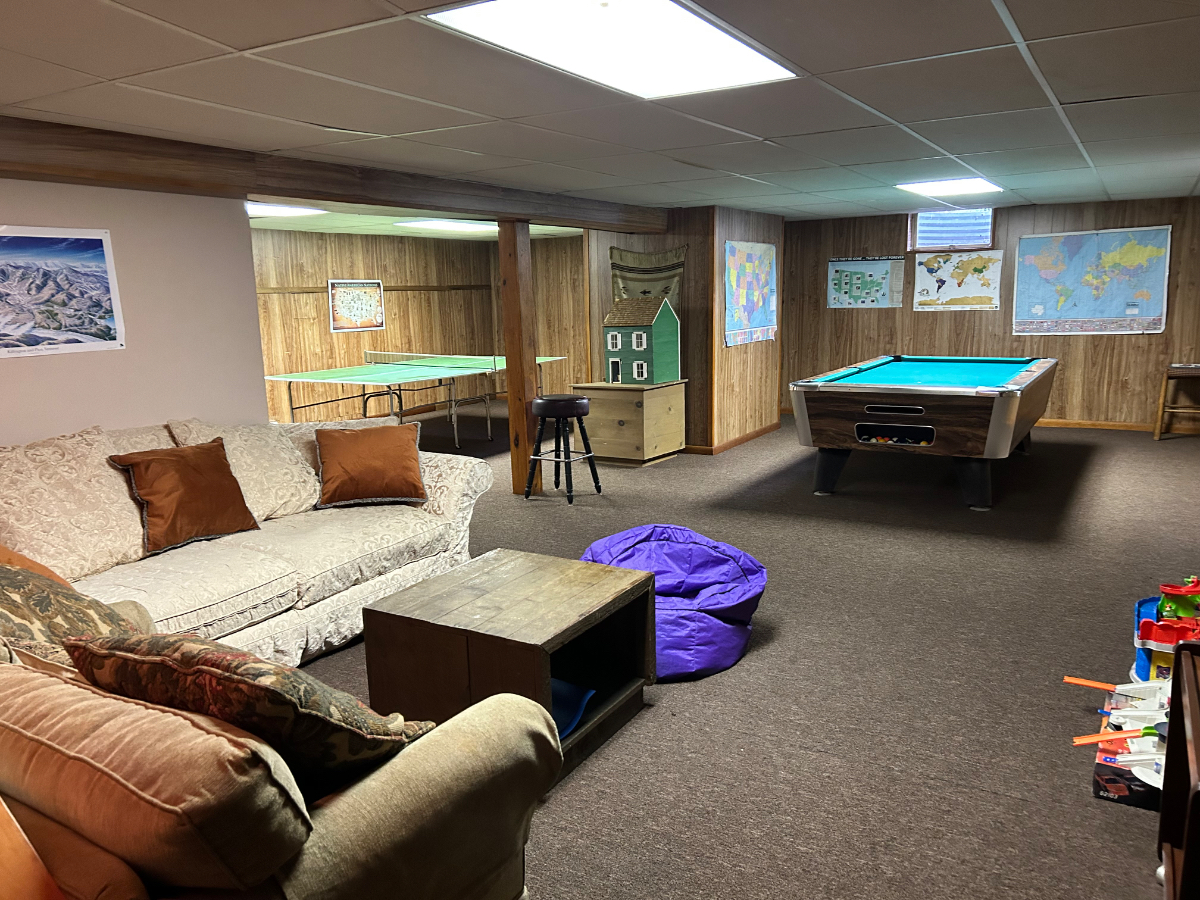 Furnished Killington Home With 4 Bedrooms Game Room And Wood Burning Fireplaces - Photo 12