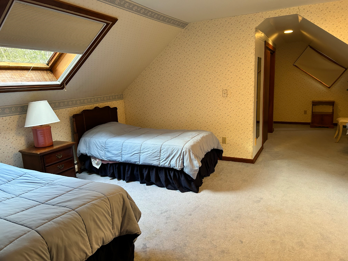 Furnished Killington Home With 4 Bedrooms Game Room And Wood Burning Fireplaces - Photo 8