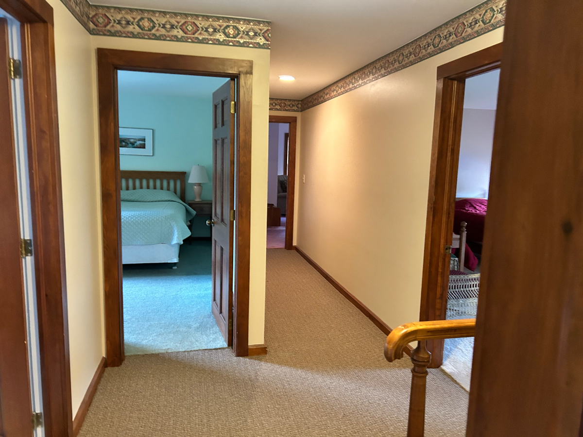 Furnished Killington Home With 4 Bedrooms Game Room And Wood Burning Fireplaces - Photo 11