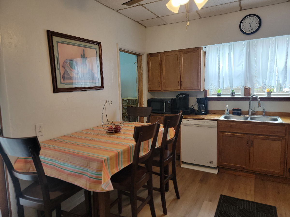Casa Grande with 7 Bedrooms, 3 full Bathrooms and furnished - Photo 6