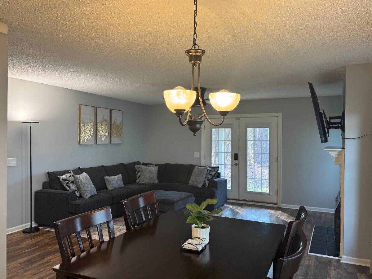 Cozy Condo Close to ECU Health, Shopping and Restaurants - Photo 4