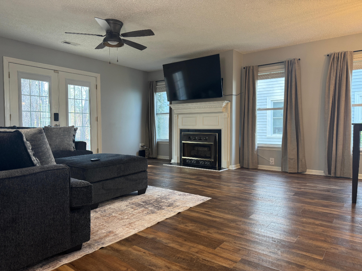 Cozy Condo Close to ECU Health, Shopping and Restaurants - Photo 3