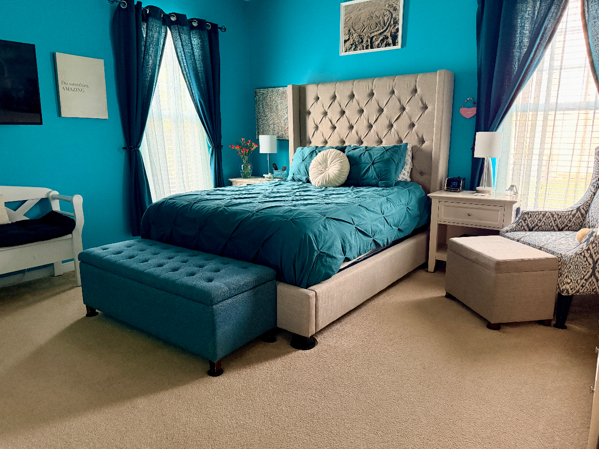 Beautiful Surburan Guestroom & Bath - Photo 2