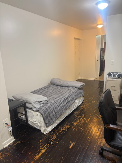Studio Apartment - Photo 3