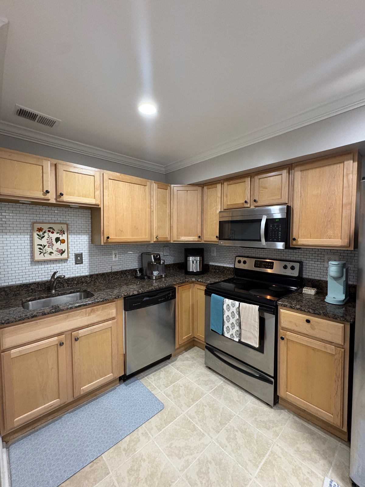 Furnished 1BR English Basement - Walk to Union Station, Union Market & H St - Photo 4
