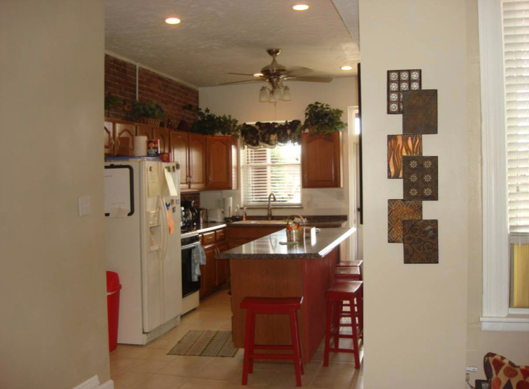 Room for rent across the street from Childrens hospital in Lawrenceville - Photo 4