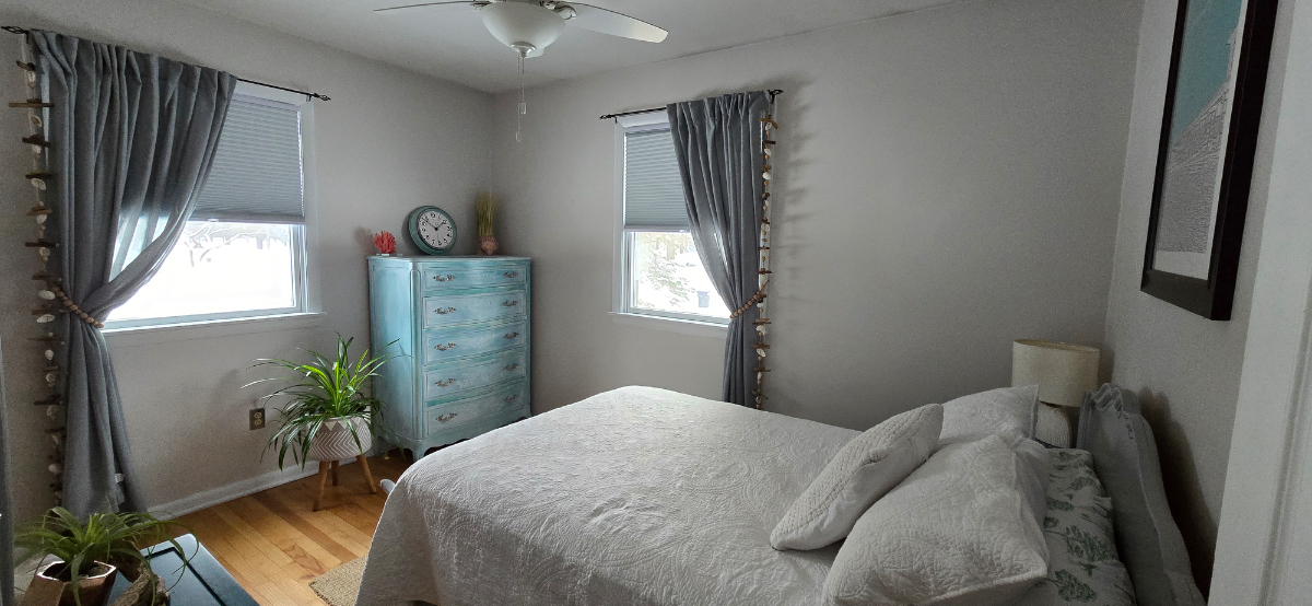 Cozy Colchester home - Photo 11