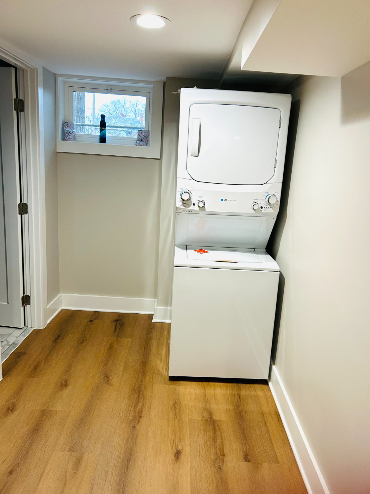 Renovated Furnished 2 Bedroom English Basement Apartment with Yard Seating - Photo 8